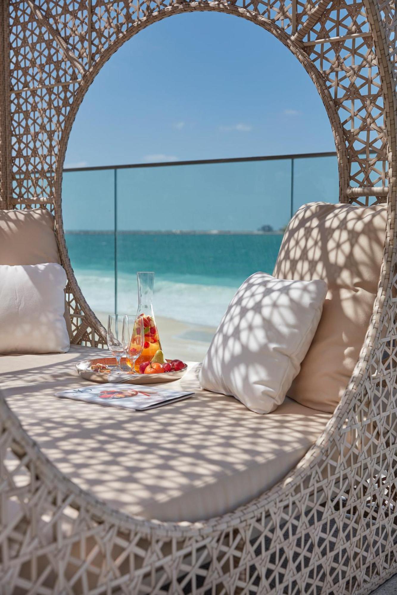 Mandarin Oriental Jumeira, Dubaj Kültér fotó Beach at Jumeirah Beach Hotel