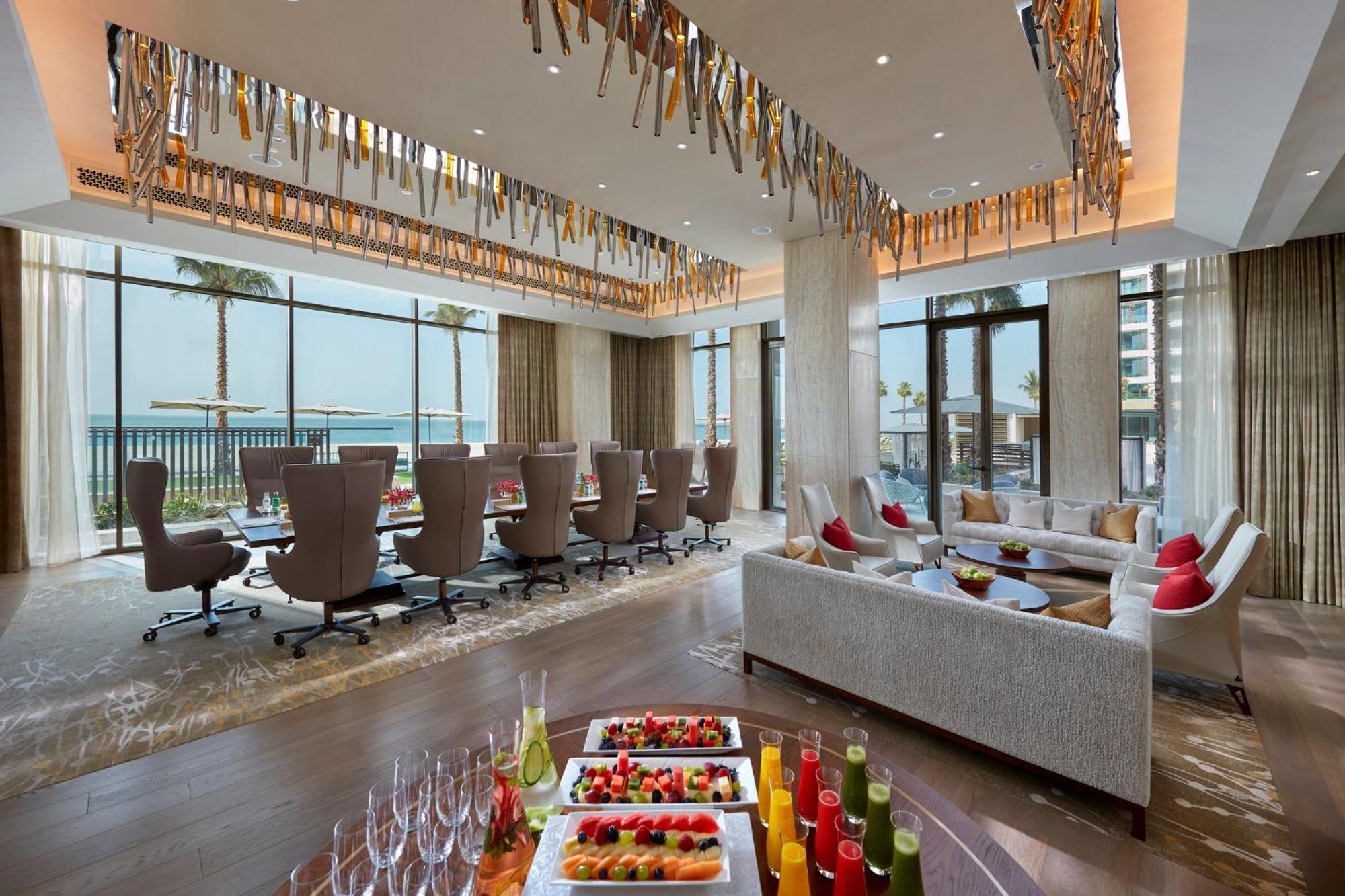 Mandarin Oriental Jumeira, Dubaj Kültér fotó The Club Lounge at the Jumeirah Atlantis