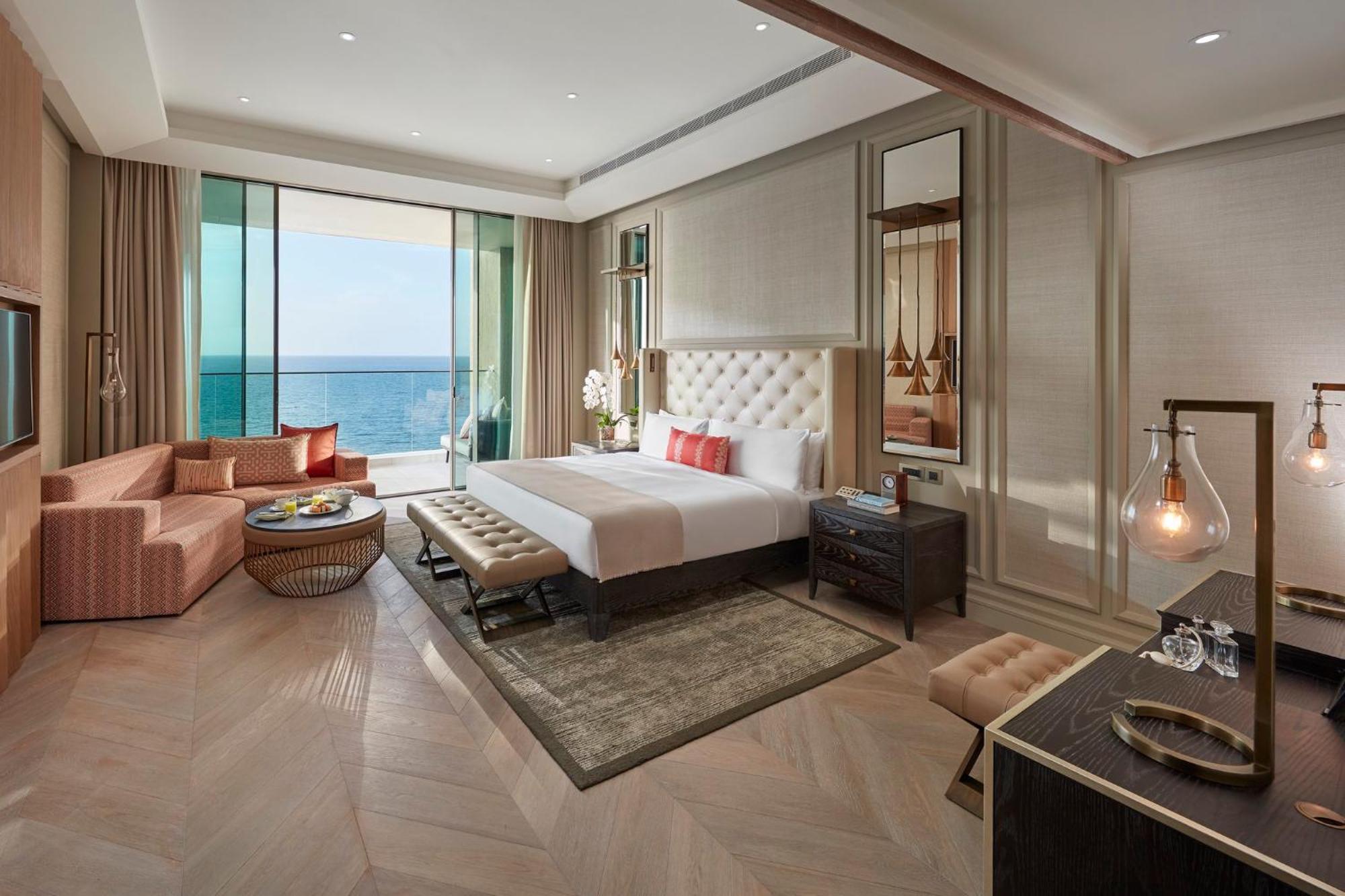 Mandarin Oriental Jumeira, Dubaj Kültér fotó A bedroom at the hotel